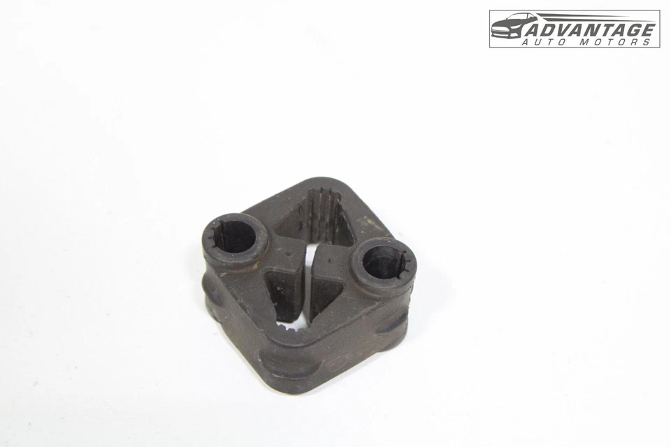 Mercedes E300 W213 2017-2019 sistema de escape silenciador tubo suspensión OEM Foto 3 de 4