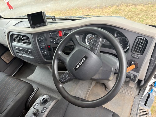 2018 68 Leyland Daf Lf55-230 30ft box with taillift - Picture 5 of 5