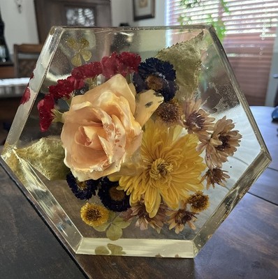 Vintage Lucite Resin Floral Paperweight Sculpture Real Flowers Faceted MCM 9 x8 