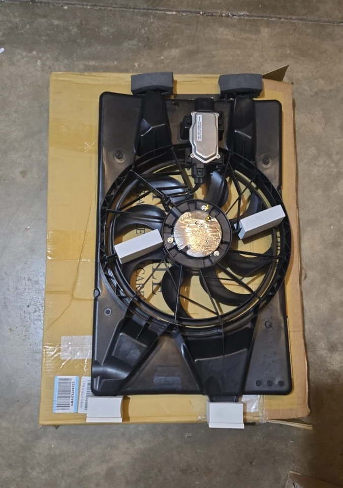 Radiator Cooling Fan Assembly w/ Controller for Dodge Dart 2013–2016 | 621-115 - Image 4 of 4