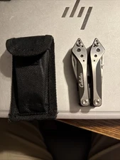 Cabelas Multi-Tool With Belt Pouch