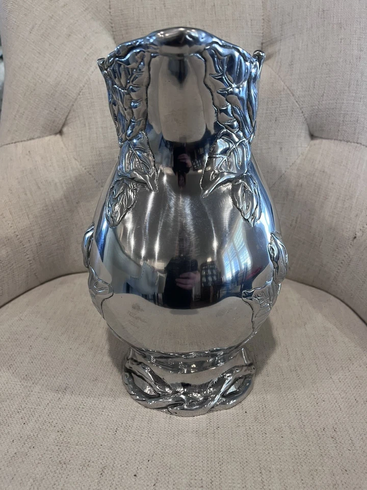 Jarra de agua ARTHUR COURT floral magnolia aluminio fundido vintage 2002. 10" Foto 2 de 4