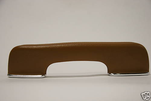 Mercedes 300D (W123) Arm Rest Driver Side Palomino - Picture 1 of 3