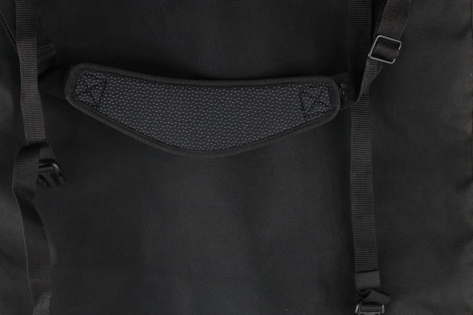 Duluth Trading Co Large Roll Up Travel Garment Bag Carry On Pack Black