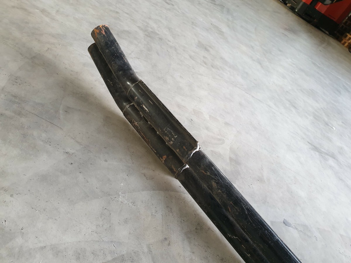 NEW NOS Mercedes-Benz W108 W109 W111 Hosenrohr Auspuff Rohr  