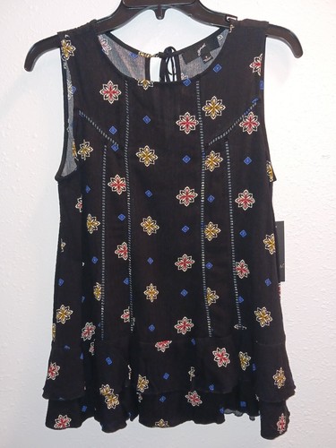 NWT Sz S GNW Tiered Ruffle Tank Top Blouse Black Floral Textured Eyelet - Picture 3 of 7