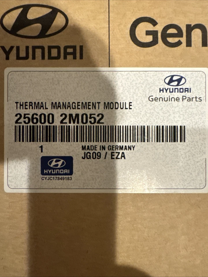Genuine 25600-2M052 Thermal Management Module for Hyundai - image 2 of 3