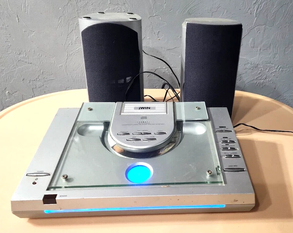 Micro sistema de rádio leitor de CD estéreo jWin JX-CD7000. Para peças ou reparos - Imagem 2 de 4