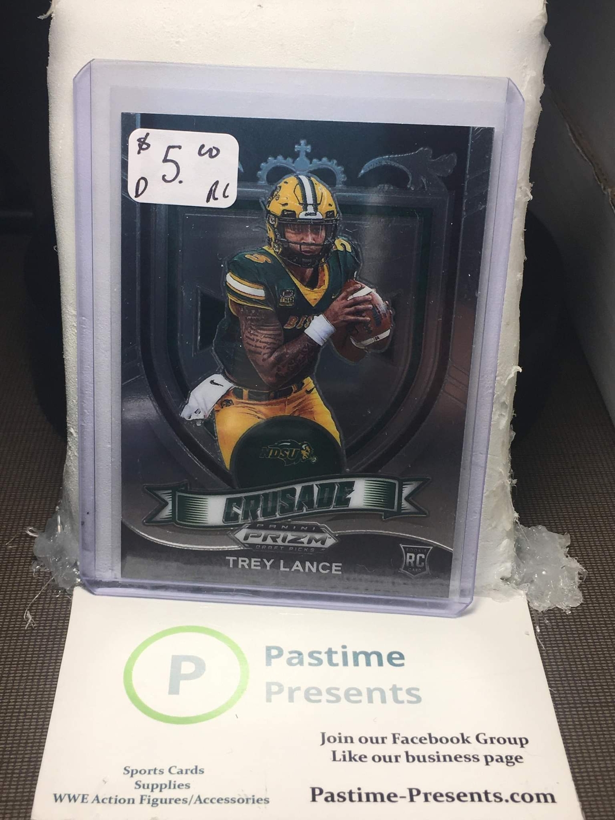 2021 Prizm Draft Picks #164 Trey Lance Crusade RC North Dakota State (D)