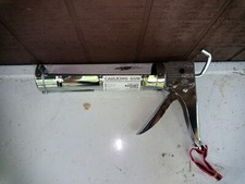 10 Ounce Ratcheting Caulk Gun