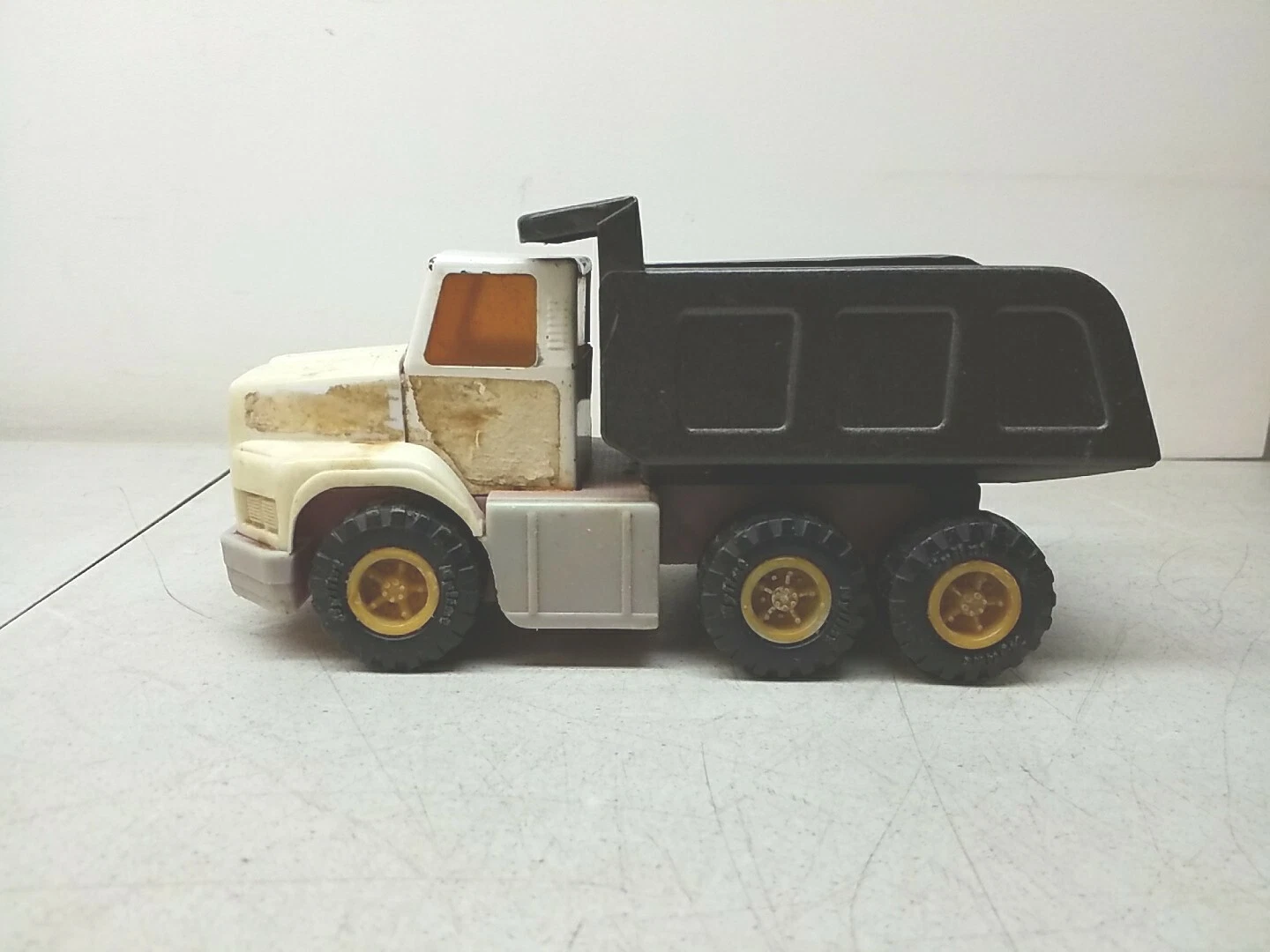 Picture 4 of 12