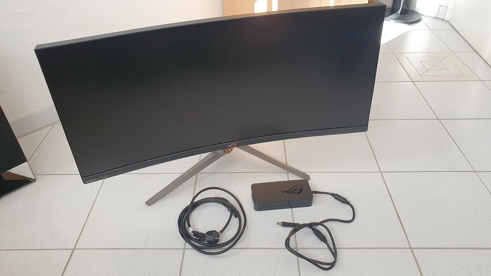 Asus ROG SWIFT PG35VQ Gaming Monitor 35" UltraHD HDR, 21:9 Curved, 200Hz, G-SYNC - Bild 2 von 4