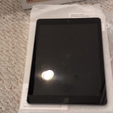 Apple iPad 6th Gen 32GB Wi-Fi Tablet Space Gray A1893 MR7F2LL/A
