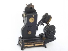 VINTAGE CONTINSOUZA PATHE BABY 9.5MM FILM HOME CINEMA PROJECTOR PATHESCOPE