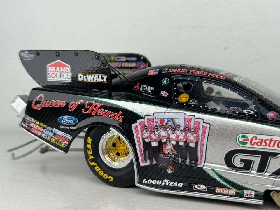 Acción Lionel Ashley Force Hood Reina de Corazón Ford Mustang NHRA Coche Divertido /1017 Foto 2 de 4