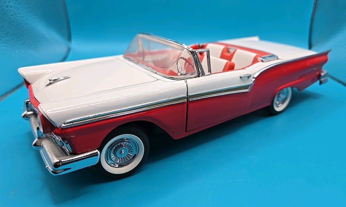 フランクリンミント　1957フュリー　Fiberglass Edition Franklin Mint * 1957 Ford Fairlane Skyliner Convertible * Red