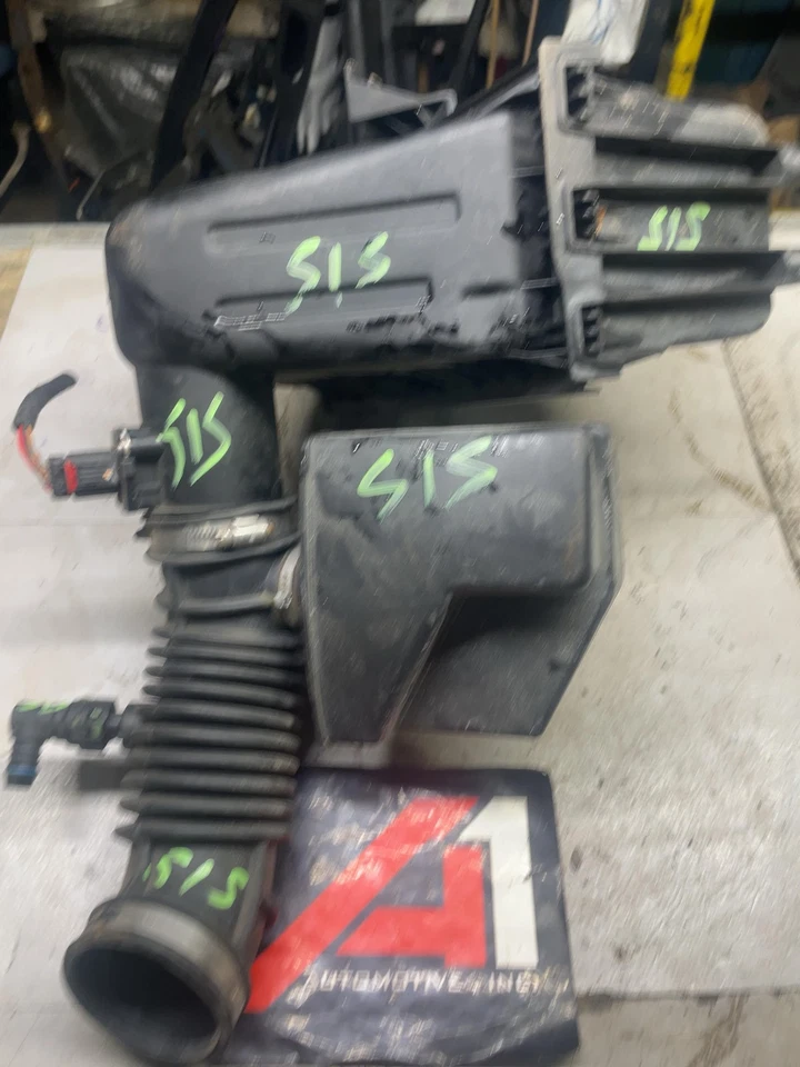 2005-2007 FORD 500 MONTEGO FREESTYLE Air Cleaner Air Filter Housing OEM - Image 2 of 4