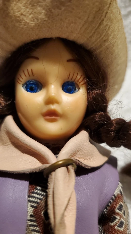 Vintage 7.5" Carlson Doll cowgirl Purple Outfit Blue Eyes Brown Hair Sleepy Eyes - Image 3 of 4