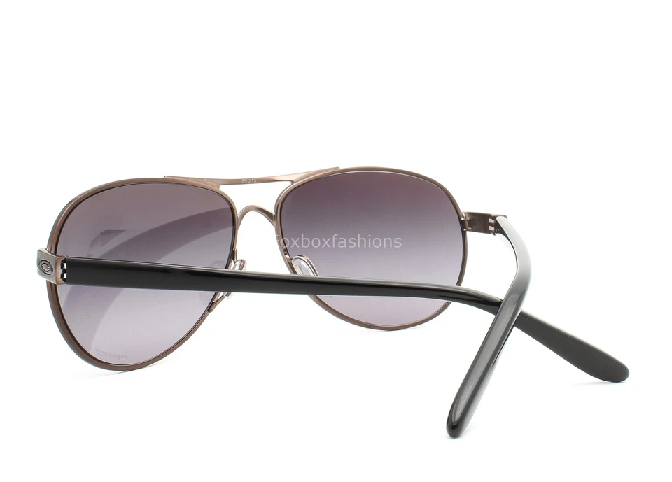 Gafas de sol Oakley Feedback OO4079-48 satinado garnacha Prizm negro degradado con estuche Foto 3 de 4