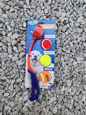 Combo de bolas y lanzador Nerf Dog de 5 piezas lanzador de 13" 4 bolas chirriantes multicolores