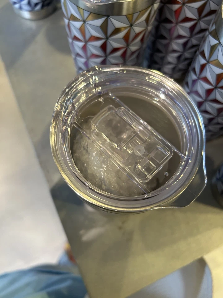 Vaso de acero inoxidable Epcot Spaceship Earth 2025 de los parques de Disney nuevo Foto 3 de 3