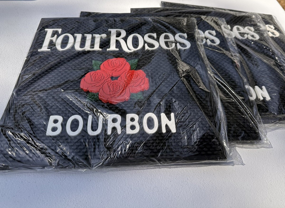 【こた】Four Roses ウイスキー バーマット 新品 値下】Four Roses ウイスキー バーマット 新品 - メルカリ