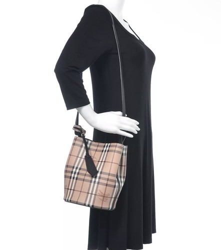 BURBERRY HAYMARKET CHECK LORNE BLACK LEATHER CROSSBODY BUCKET BAG - EXCELLENT - Picture 4 of 14