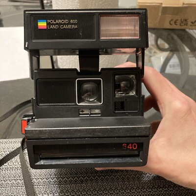Vintage POLAROID 600 Land Camera Instant Film Camera BLACK 640