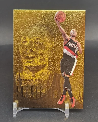 2012-2013 Panini Intrigue Damian Lillard Gold /10 #136