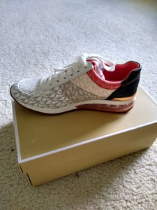 allie trainer extreme sneakers
