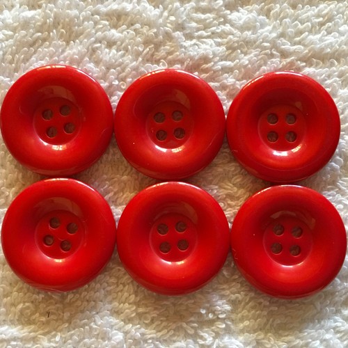 #01RQ25 LARGE QUALITY PLASTIC CRAFT BUTTONS ROUND BRIGHT RED 6pcs 25mm 4 HOLE - Picture 2 of 3