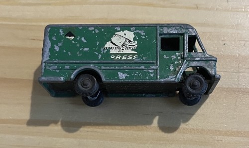 Vintage England Budgie Models R.E.A. Express Parcel Delivery Van No. 57 - Picture 6 of 7