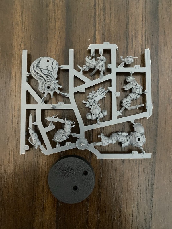 Warhammer 40k Space Marines Lieutenant with Combi Weapon Leviathan NOS
