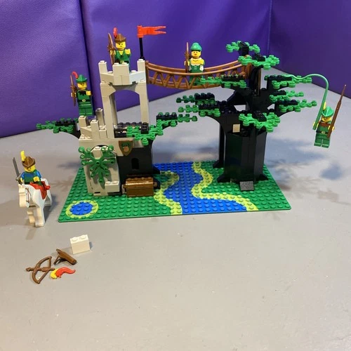 LEGO Castle: Forestmen's Crossing (6071) 100% Complete