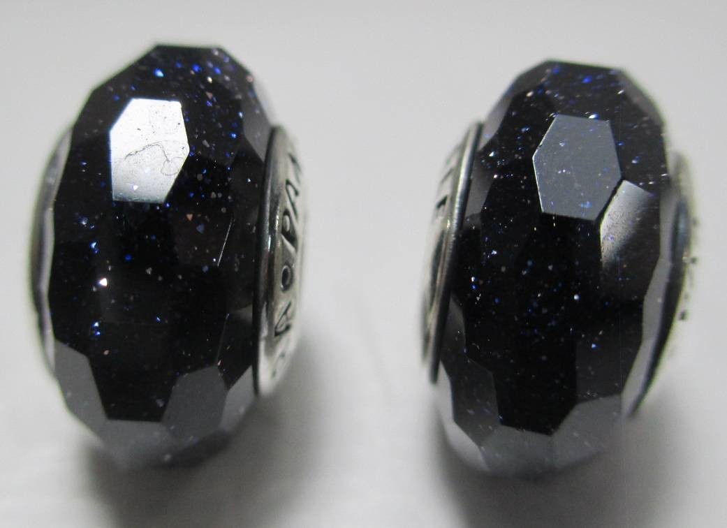 One Piece Fascinating Black Shimmer Pandora Moments Murano Glass Charm Bead NEW