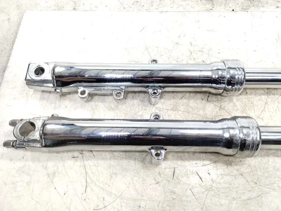 Harley FXST 2007 Softail estándar cromada horquilla delantera suspensión horquillas rectas Foto 2 de 4