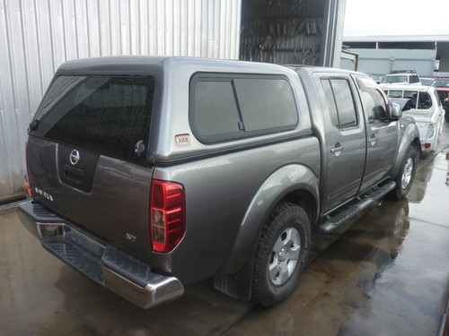 NISSAN NAVARA D40 09/2005-08/2015 MUD FLAPS RIGHT REAR - Picture 3 of 12