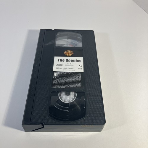The Goonies 1985 VHS 1994 Release Black Clamshell Movie Vintage - Picture 4 of 20