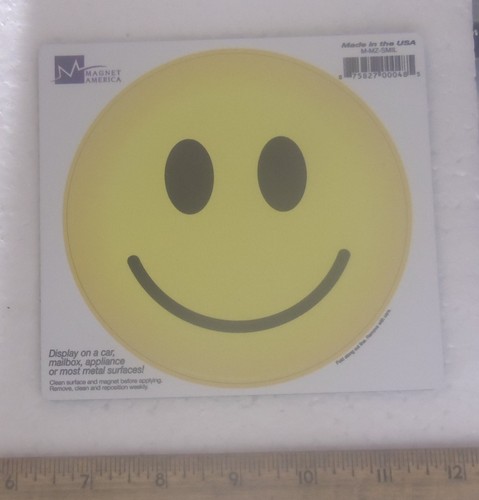 Smiley Face Magnet - Picture 3 of 4