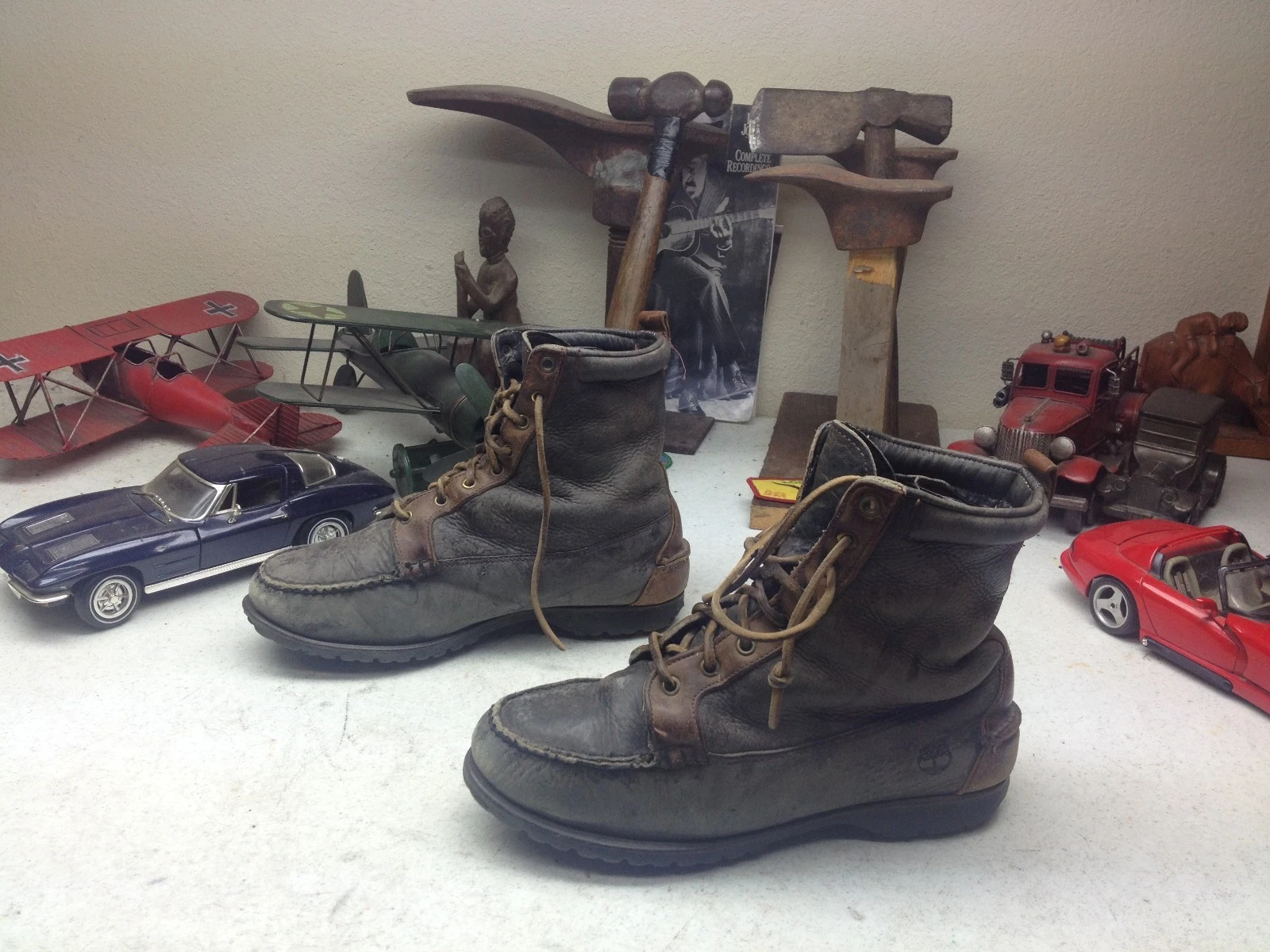 STIVALI IMPERMEABILI GRUNGE DISTRESSED TIMBERLAND USA IN PELLE MARRONE STRINGATI 8 5M