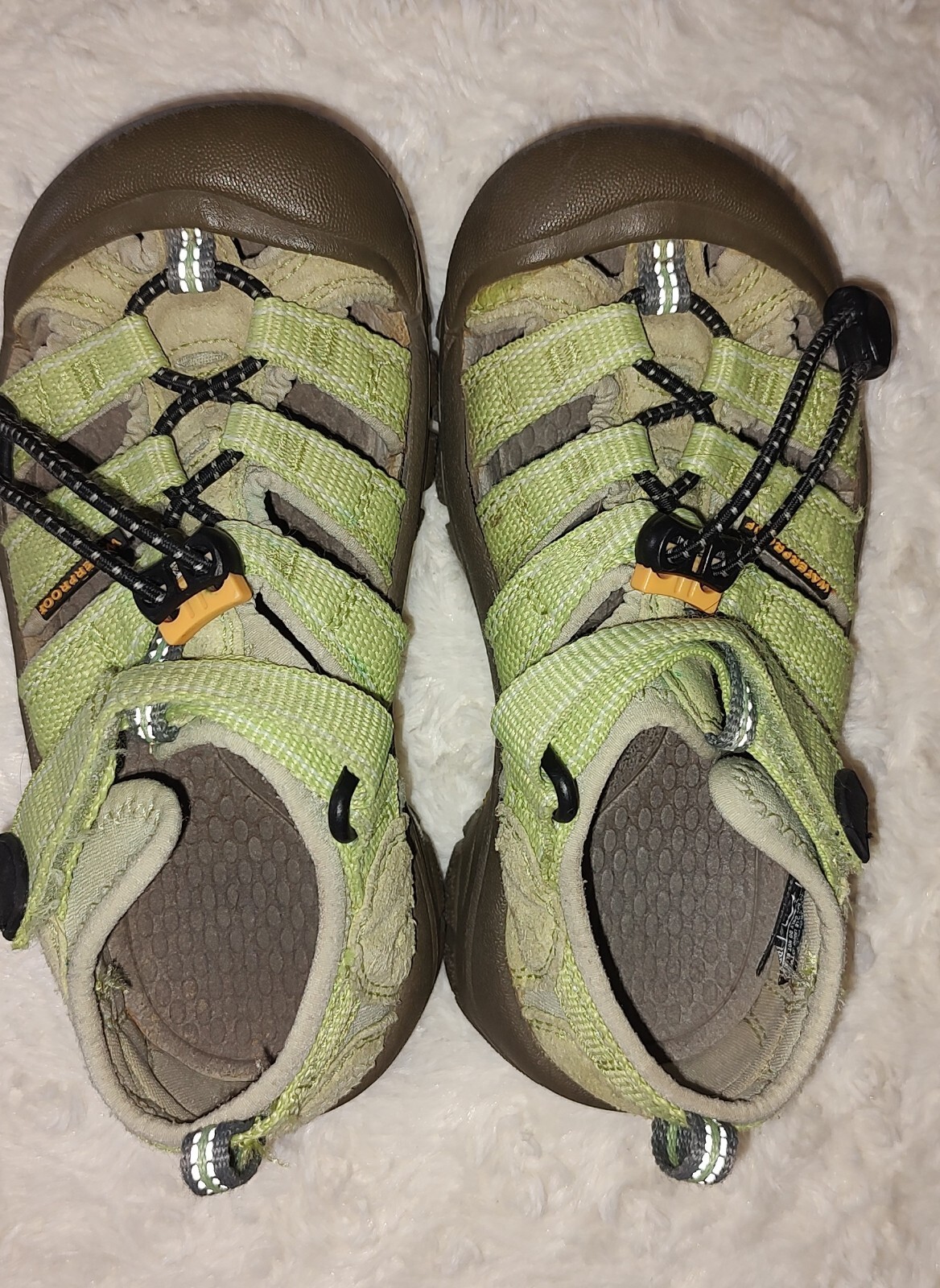 Scarpe da acqua da trekking KEEN NEWPORT H2 verde chiaro sandali estivi bambini taglia 10