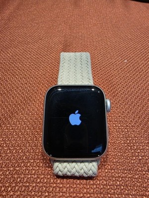 Apple Watch SE 44mm Blue & 40mm Pink   Fully Functional