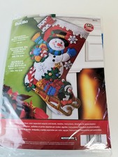 Bucilla SNOWMAN WITH PRESENT Felt Stocking Kit 18" 86410  2013