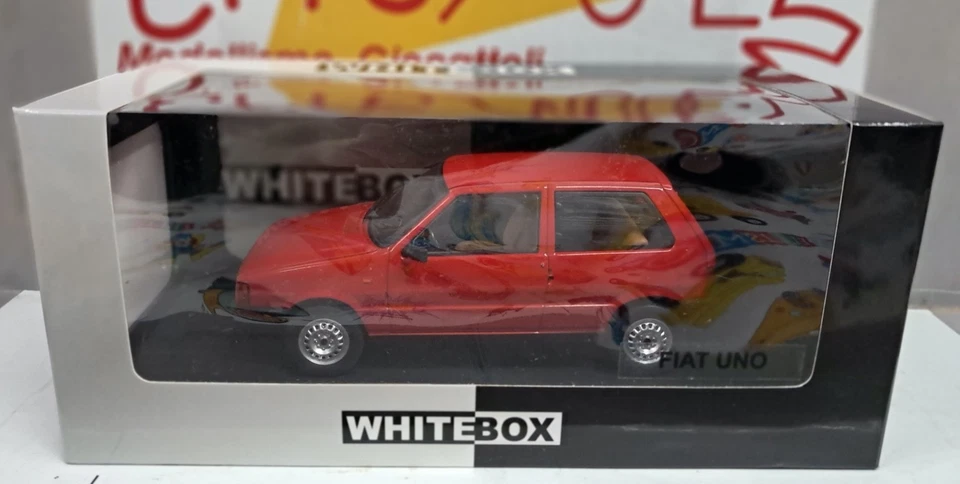 WHITE BOX 1/24 - FIAT UNO ROSSA - Immagine 2 di 2