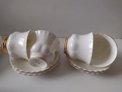 Set Of 4 Royal Albert Val D'Or White Gold Bone China Tea Cup and Saucer