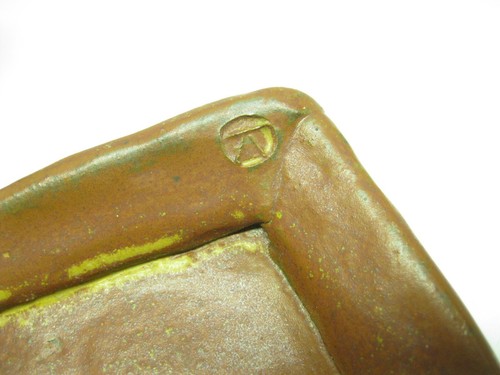 Vintage Studio Art Pottery Rabbit Butter Dish or Cheese Keeper - Picture 4 of 8