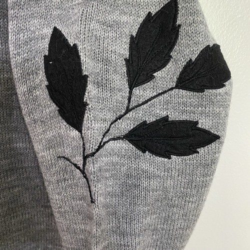Beautifully Mine Beaded Gray Sweater Women’s Small, Vintage, So Retro! - Picture 6 of 8