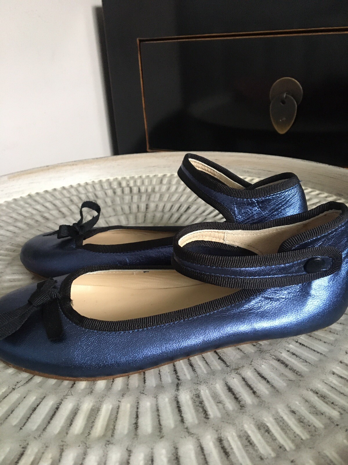 marc jacobs girls shoes
