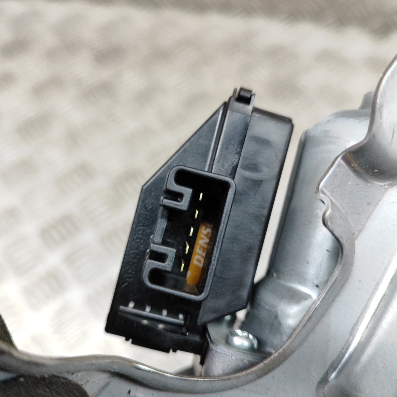 LEXUS RX L2 Tailgate Window Wiper Motor 85130-48090 3.5 LEXUS RX L2 Tailgate Window Wiper Motor 85130-48090 3.5