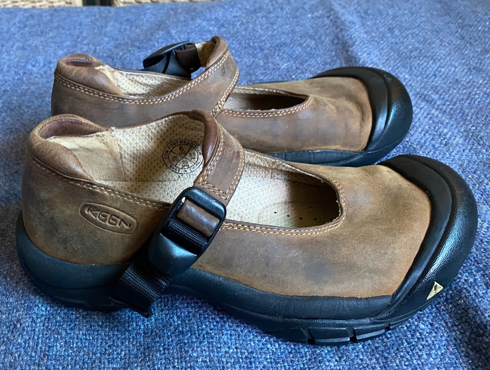 Scarpe Keen donna taglia 6 cinturino regolabile sportive Mary Jane pelle marrone punta chiusa